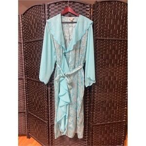 Victoria's Secret Y2K scalloped robe with belt, pockets rayon M/L